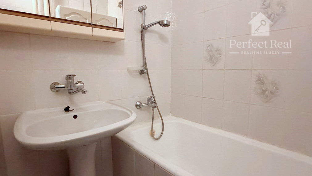 Pekný Priestranný 3izbový byt s balkónom NIVY na prenájom