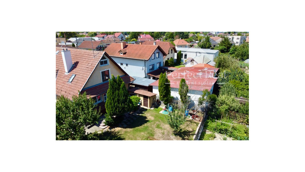 Krásny 5 izbový rodinný dom s garážou na predaj, GABČÍKOVO