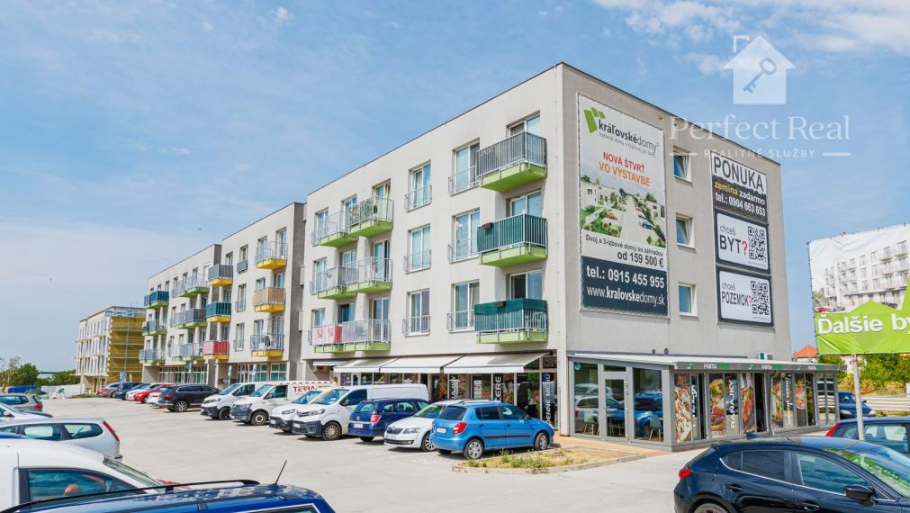 Na predaj príjemný 1izbový byt s balkónom a parkovaním na Hornom dvore pri Senci.