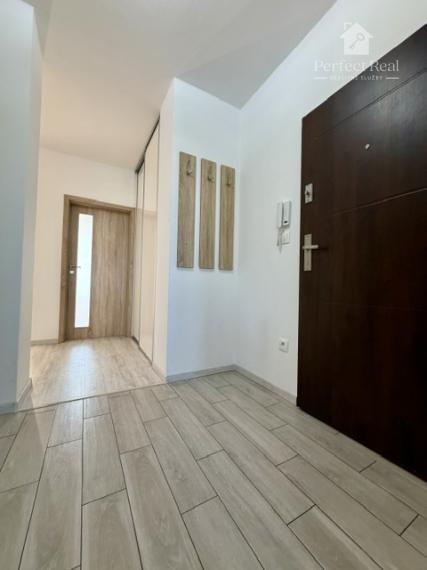 MODERNÝ 3 izbový byt s vlastným kúrením a parkovacím státím