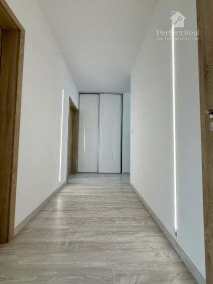 MODERNÝ 3 izbový byt s vlastným kúrením a parkovacím státím