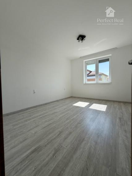 MODERNÝ 3 izbový byt s vlastným kúrením a parkovacím státím