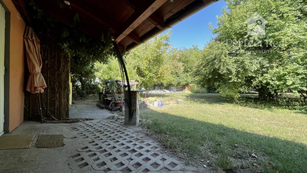 Priestranný rodinný dom s čarovnou záhradou, krbom a klubovňou je na PREDAJ!