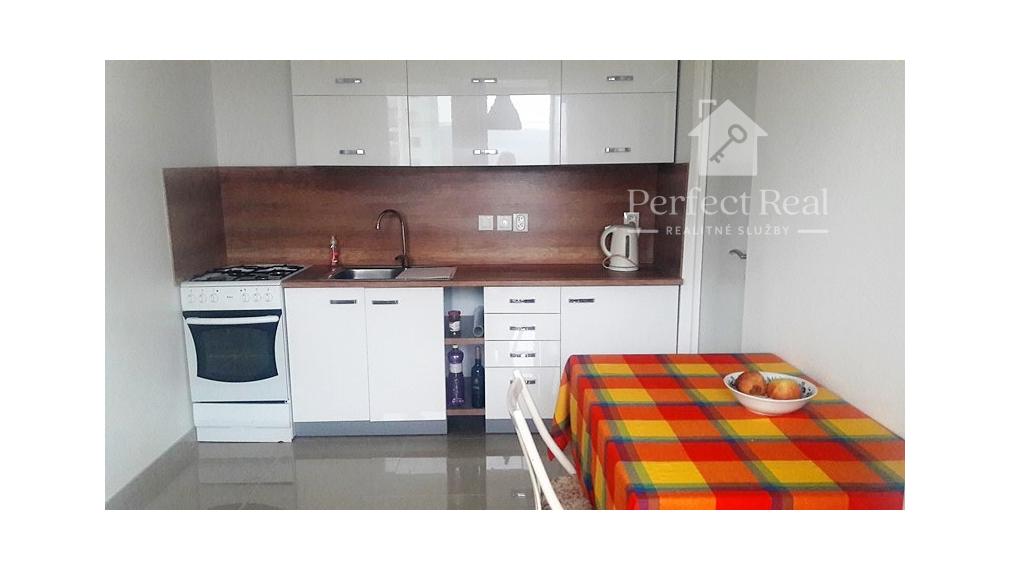 Prenájom pekný 3izbový byt s balkónom