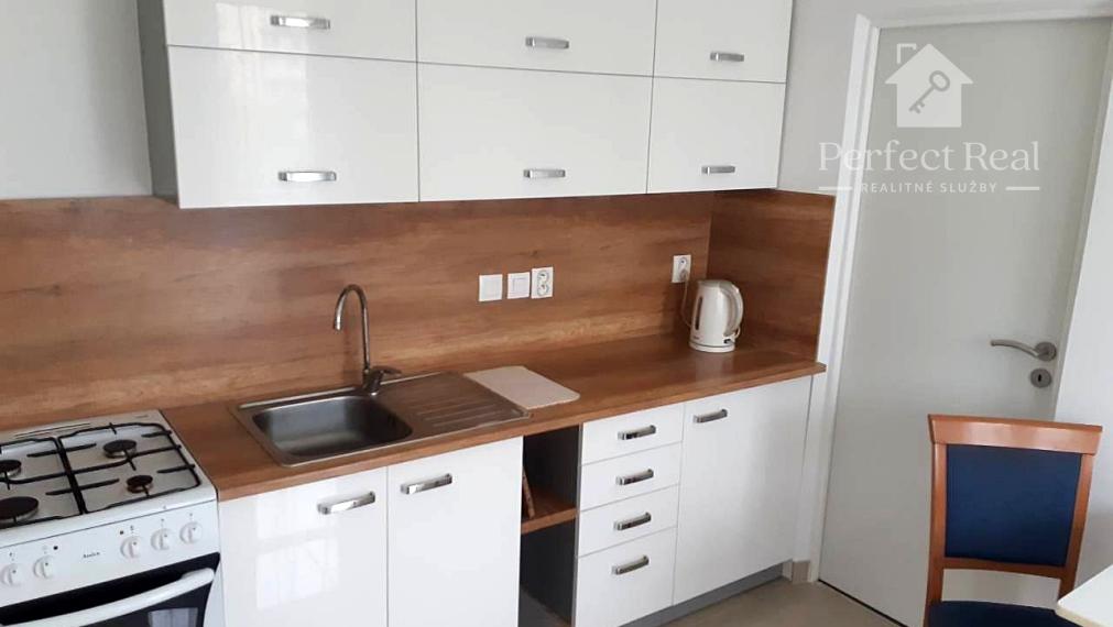 Prenájom pekný 3izbový byt s balkónom