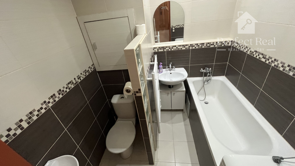 Komplet prerobený 1 izbový byt s balkónom v obci Zlaté Klasy- predáva sa so zariadením
