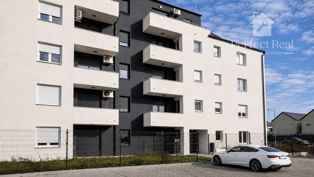 Na predaj 1,5 izbové byty v Rajke v projekte Park IV s balkónom a parkovaním.