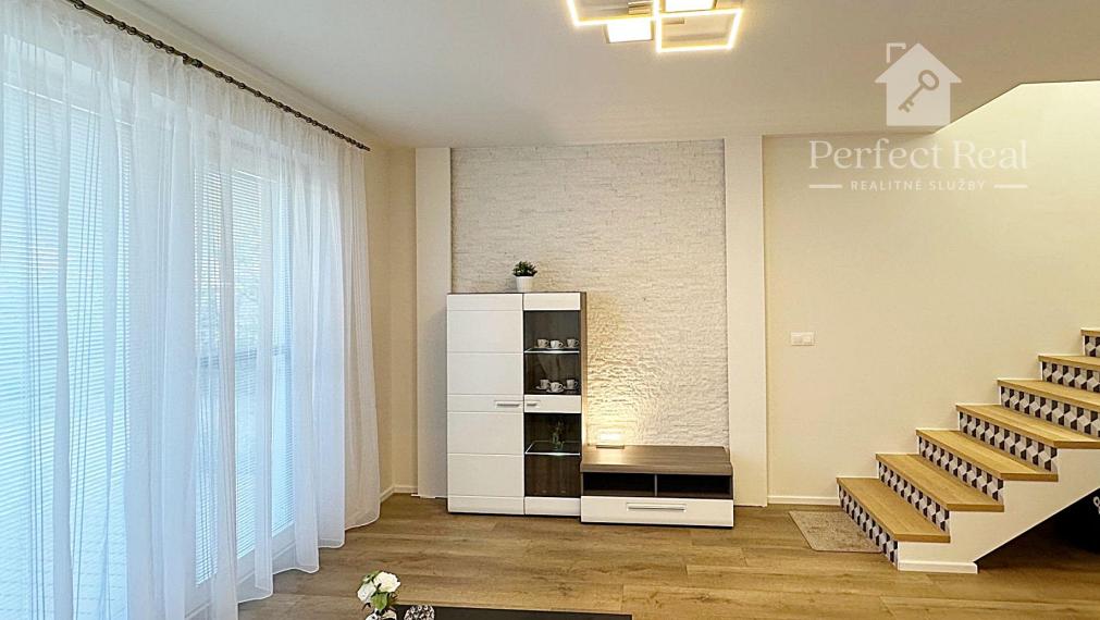 Predaj pekný, zariadený, 3-izbový dom v novostavbe, Stupava