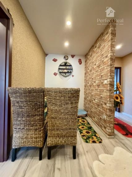 2,5 izbový, KOMPLETNÁ REKONŠTRUKCIA + šatník, zariadený, DS