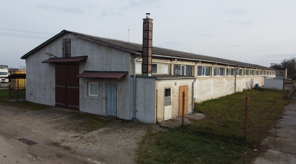 Priemyselný a skladový objekt