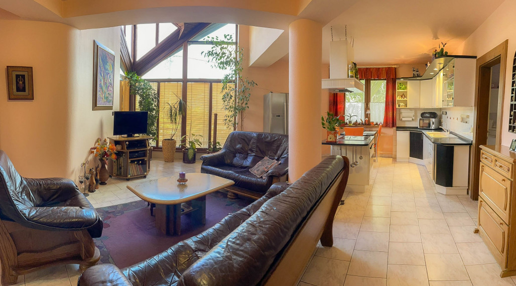 5 izbový rodinný dom v Ružinove na predaj, vhodný  aj na podnikanie