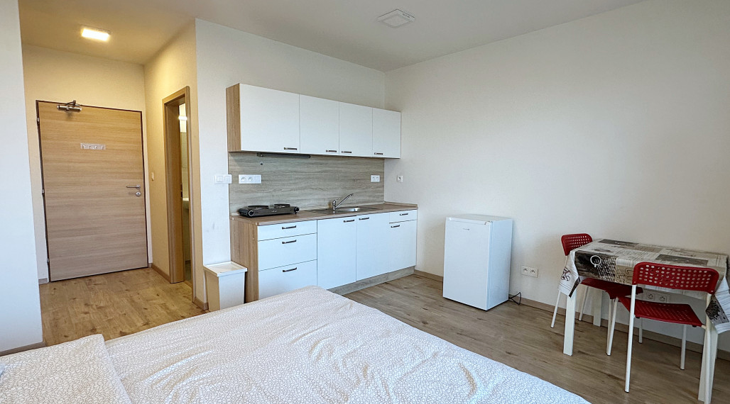 Garsónka v Dúbravke s balkónom VOĽNÉ!!!!