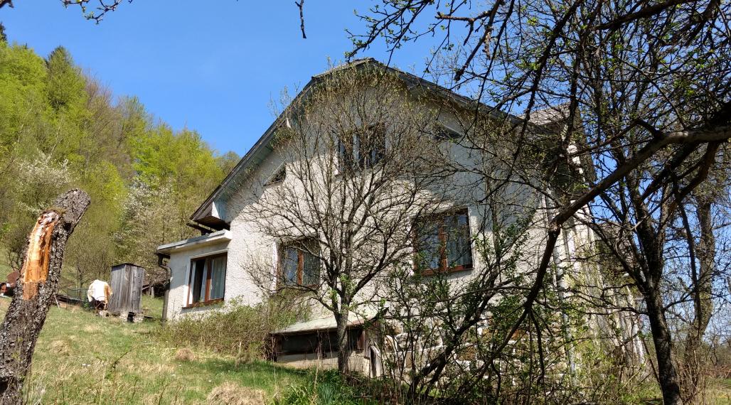 Veľký pozemok s potenciálom - ZNÍŽENÁ CENA
