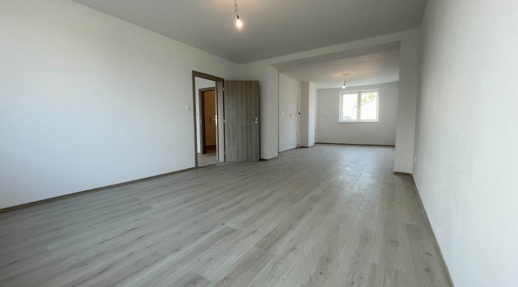 Krásne, veľkometrážne byty s parkovacím státím v dobrej lokalite v obci Zlaté Klasy- výmera 93m2