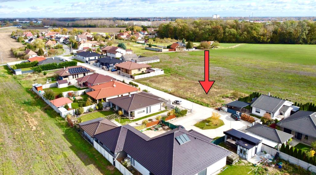 Stavebný pozemok na predaj, slepá ulica -Lesné Kračany, DS