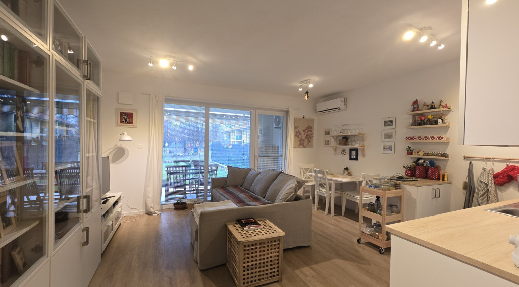 Útulný dvojizbový rodinný dom (novostavba) so záhradkou v novej lokalite obce Jahodná