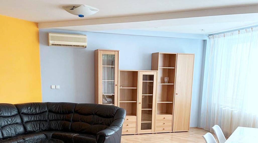 Prenájom 4izbový byt - blízko British school, parkovanie  v garáži