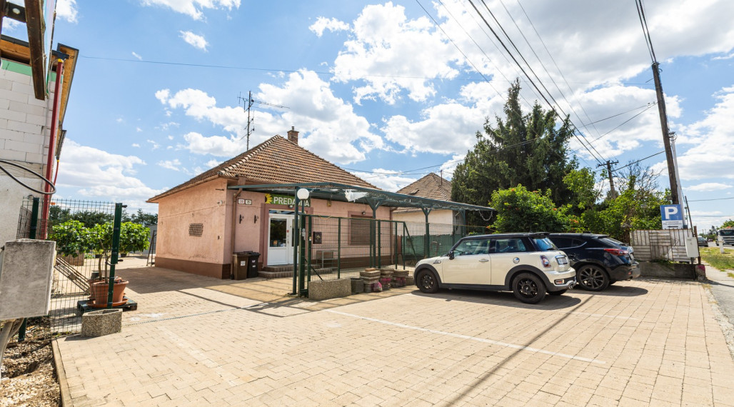 Na prenájom obchodné priestory s halou a  rozľahlým pozemkom1256m2 vo Veľkom Biely.