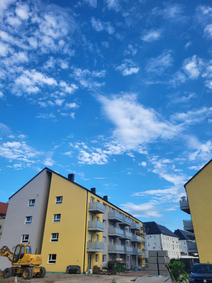 Na predaj 2. izbový byt s balkónom a parkovaním  v Rajke .