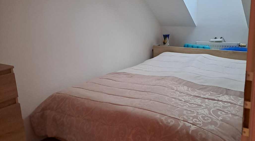 Na predaj 1,5 izbový byt v Šamoríne v centre mesta