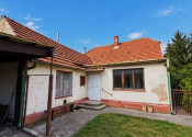 Na predaj rodinný dom so záhradou v Sološnici - fotografia 3