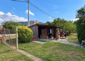 Na predaj rodinný dom so záhradou v Sološnici - fotografia 13