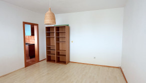 Predaj svetlý, priestranný 3izbový byt s loggiou Vrakuňa - fotografia 7