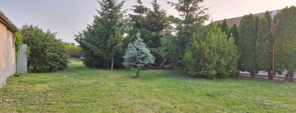 Pozemok s rozlohou 1524 m2 na predaj, Vydrany