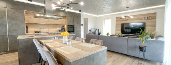 Nadštandardný, moderný 4 izbový RD s garážou v obci Štvrtok na Ostrove- NOVÁ CENA