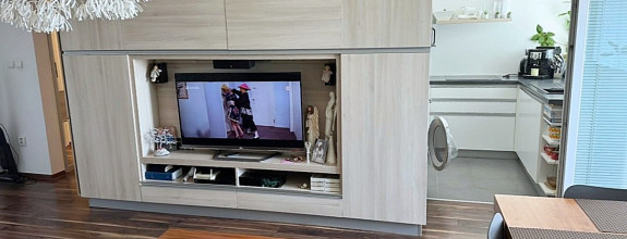 Prenájom dvojgarsónka DELUXE  s balkónom a klimatizáciou