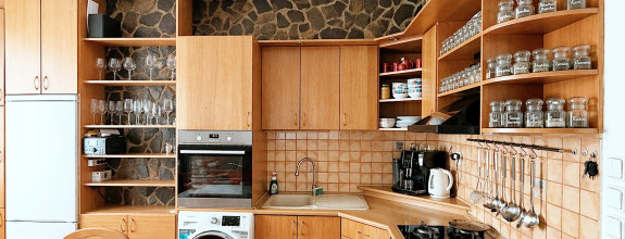 Predaj svetlý 2izbový byt Dúbravka