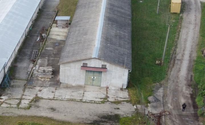 Priemyselný a skladový objekt - fotografia 7