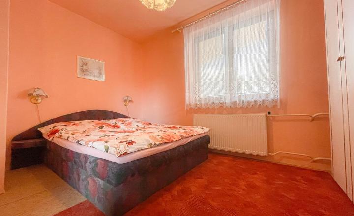 5 izbový rodinný dom v Ružinove na predaj, vhodný  aj na podnikanie - fotografia 8