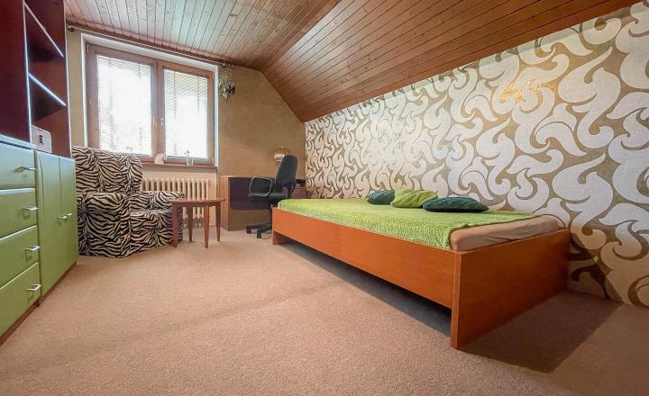 5 izbový rodinný dom v Ružinove na predaj, vhodný  aj na podnikanie - fotografia 11