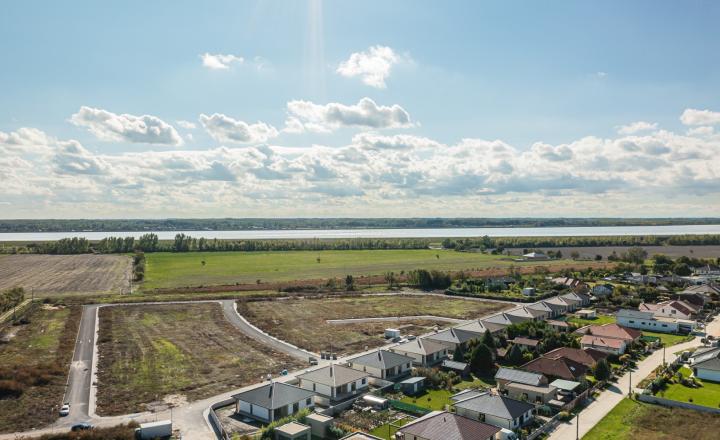 Na predaj posledný 4 izb. bungalov  v GODMÁNI III v Báči pri Šamoríne, rezervovaný !!! - fotografia 23