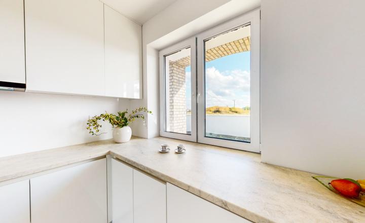 Na predaj 4. izb. bungalov v štandarde na pozemku 649m2 v Báči. PREDANÝ!!! - fotografia 9