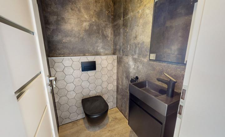 Na predaj 4. izb. bungalov v štandarde na pozemku 649m2 v Báči. PREDANÝ!!! - fotografia 12