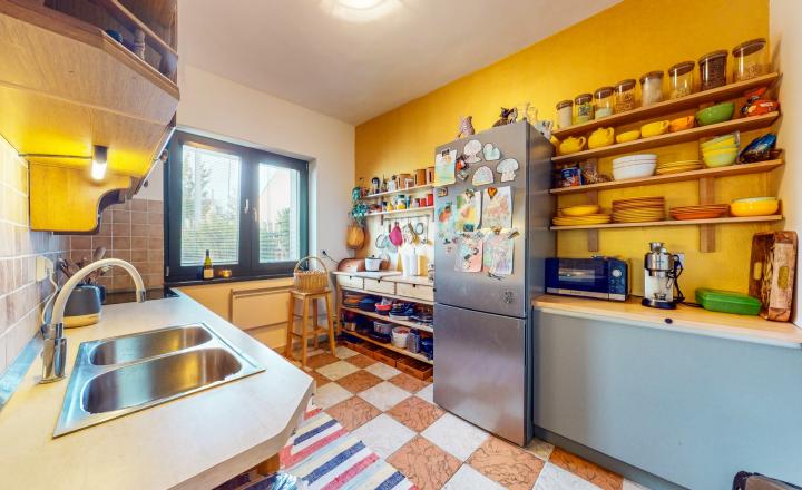 Na prenájom exkluzívny rodinný dom s výnimočnou záhradou v širšom centre Piešťan . - fotografia 7