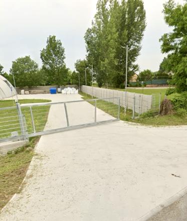 Skladová hala na prenájom v obci Dunajský Klátov - fotografia 1