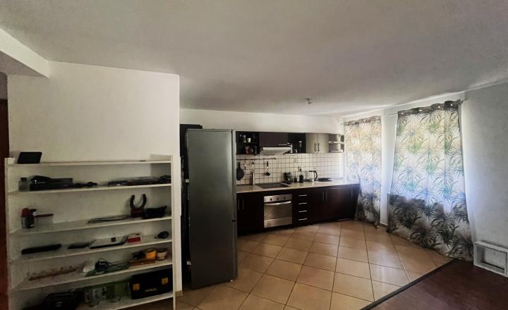 Na predaj 3. izbový byt 83,3m2 s loggiou v Kučišdorfskej doline v Pezinku, predaný!!! - fotografia 3