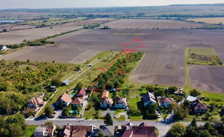 Na predaj investičný pozemok 2355m2 vo Vinosadoch zľava !!!