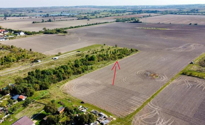Na predaj investičný pozemok 2355m2 vo Vinosadoch zľava !!! - fotografia 3