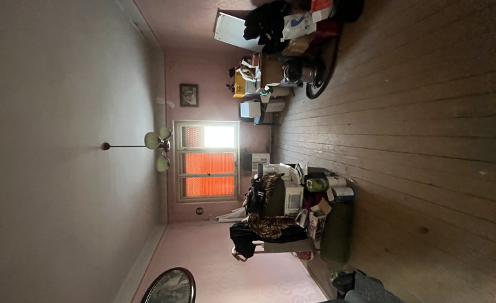 Starší rodinný dom v Gabčíkove na veľkom pozemku - fotografia 6