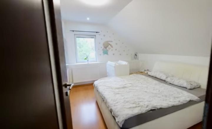 APARTMÁNY na predaj - INVESTÍCIA, PODNIKANIE pri kúpalisku - fotografia 15