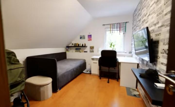 APARTMÁNY na predaj - INVESTÍCIA, PODNIKANIE pri kúpalisku - fotografia 18