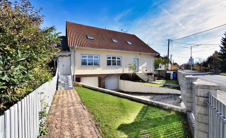 4 izbový byt + 3 izbový byt, 2 garáže, záhrada, bazén, DS - fotografia 5