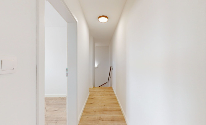 Na predaj 3. izb. mezonet 87,32 m2 s rozľahlou záhradou v Miloslavove, PREDANÝ!!! - fotografia 8