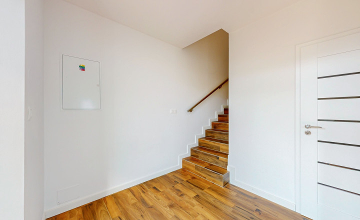 Na predaj 3. izb. mezonet 87,32 m2 s rozľahlou záhradou v Miloslavove, PREDANÝ!!! - fotografia 3