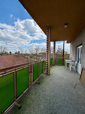 5 izbový dom na predaj + 3 garáže + bazén, obec Rohovce - fotografia 6