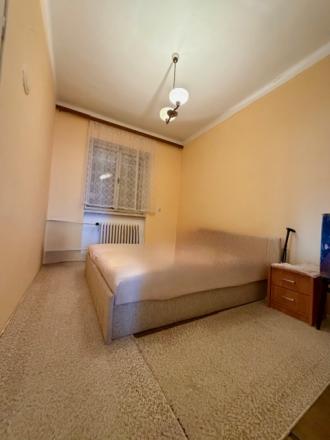 5 izbový dom na predaj + 3 garáže + bazén, obec Rohovce - fotografia 25